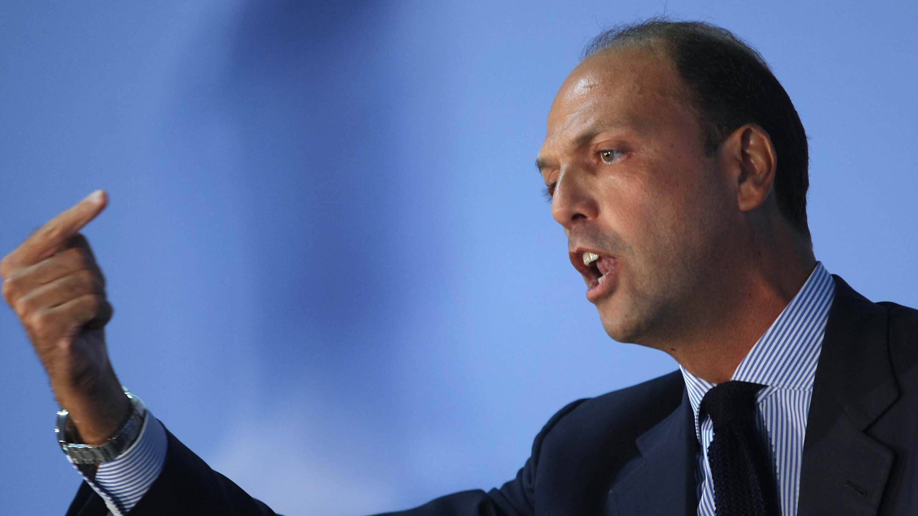 Il Pdl allarga la formazione Una decina i partiti alleati