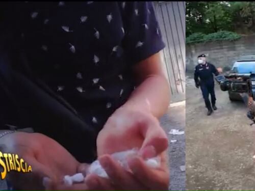 Brumotti aggredito dai pusher: lancio di sassi contro la troupe di Striscia la notizia