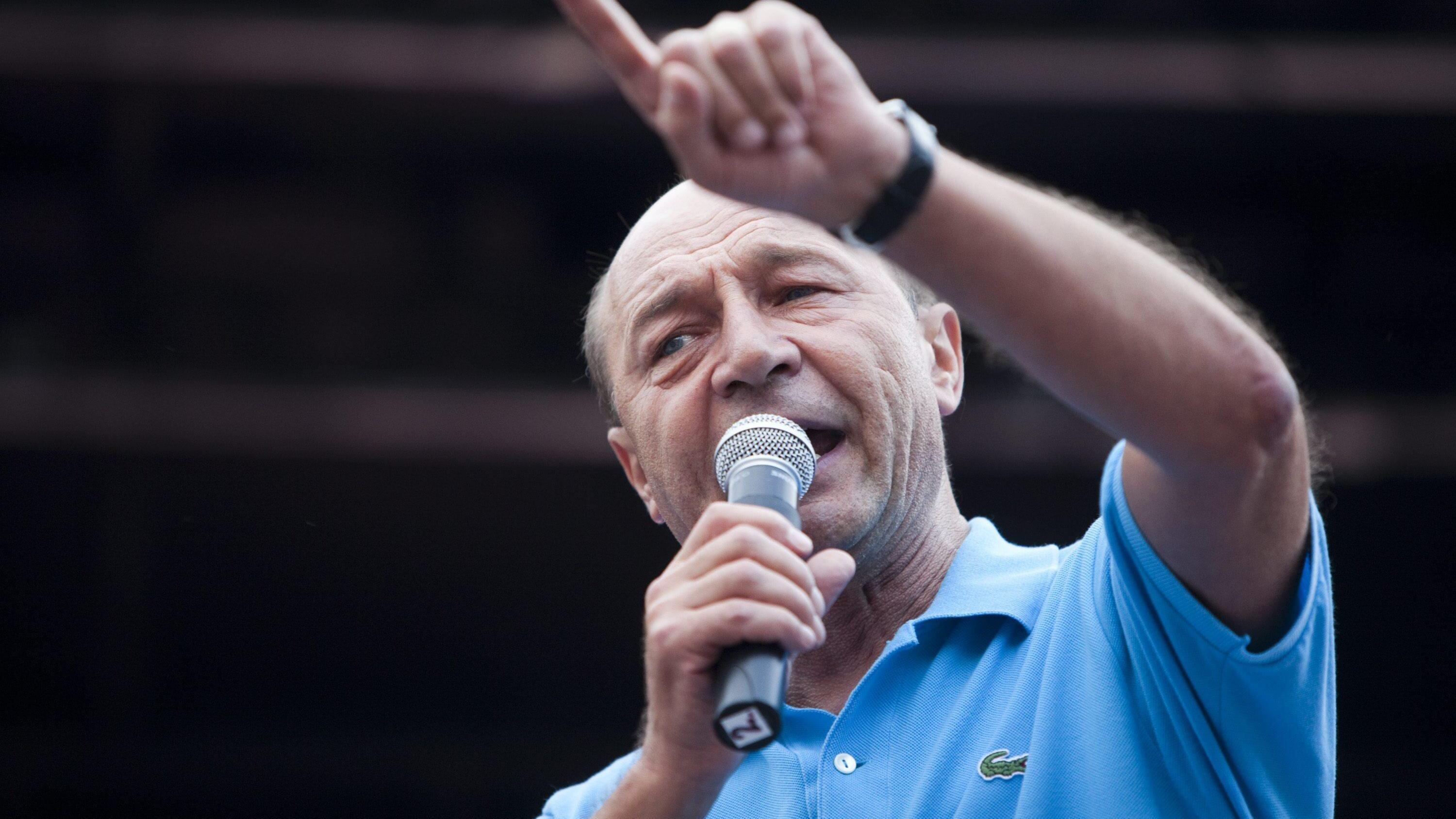 L'afa salva Basescu: non c'è il quorum per cacciarlo