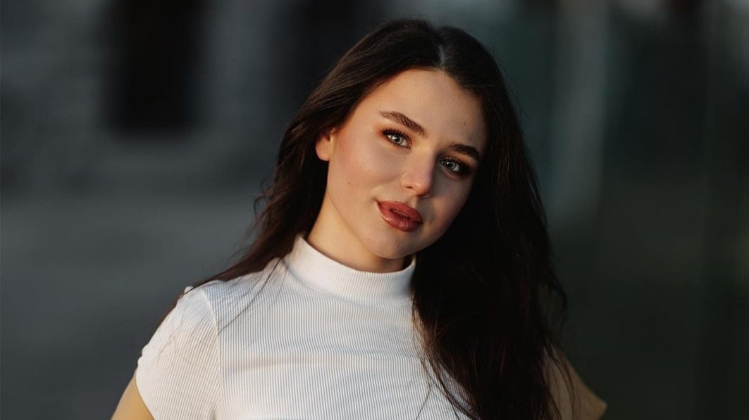 La modella ucraina morta carbonizzata in Ferrari. Chi era Anna Kraevskaya