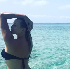 Anna Falchi esplosiva su Instagram 8