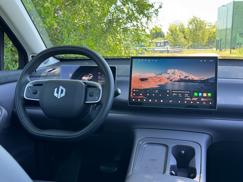 Leapmotor C10 REEV: guarda tutte le foto 3