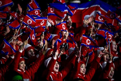 Sugli spalti a Pyeongchang anche il coro nordcoreano 1