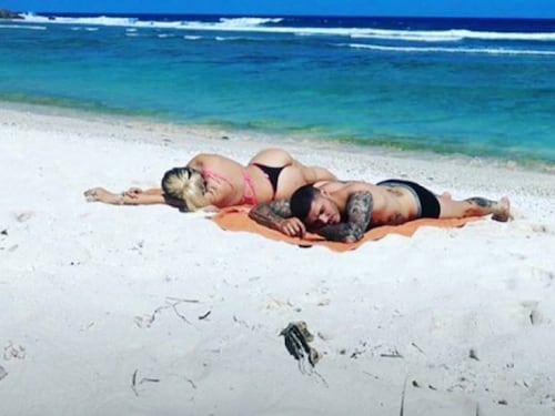 Wanda Nara sexy in bikini alle Seychelles