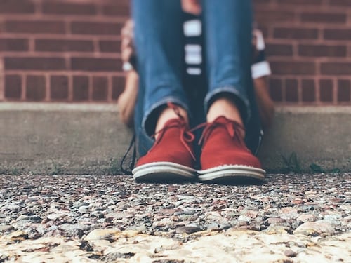 Pistoia, minore legata e maltrattata dai compagni di scuola