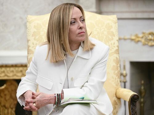 Meloni passa l'esame (e la sinistra muta), sia lode a J.K. Rowling e Trump: quindi, oggi...