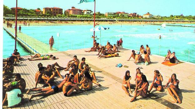 Dopo Fata Morgana le cartoline turistiche. Diego Marcon incanta nella Sala Fontana