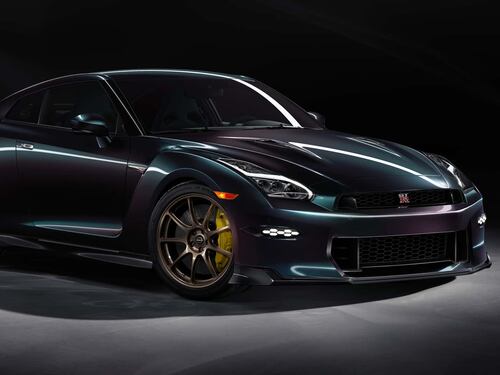 Nissan GT-R Takumi Edition e Skyline Edition, guarda tutte le foto