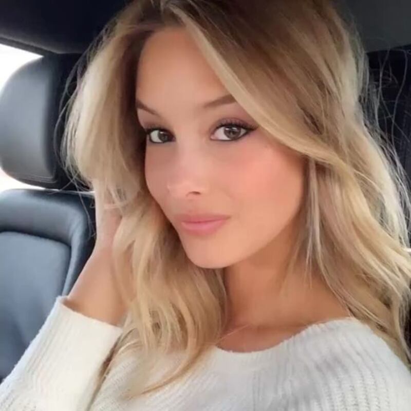 Viky Varga sempre più sexy: gli scatti piccanti di lady Pellè 7