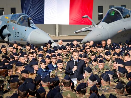 Il missile nucleare ASN4G e il super Rafale: ecco il piano segreto di Macron
