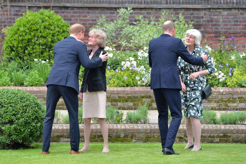 Harry e William insieme per Lady D. 2