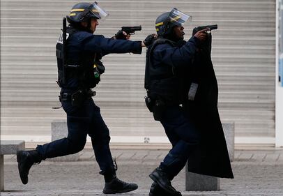 Il massacro dell'Isis a Parigi 10 anni fa 1