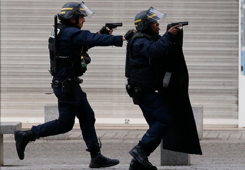 Il massacro dell'Isis a Parigi 10 anni fa 1