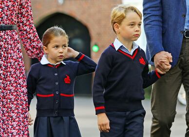 Primo giorno di scuola per Charlotte e George  1