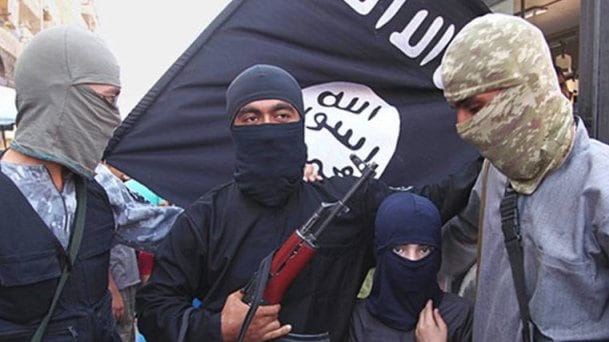 L'Isis minaccia l'Occidente: "Basta raid o uccideremo tutti"