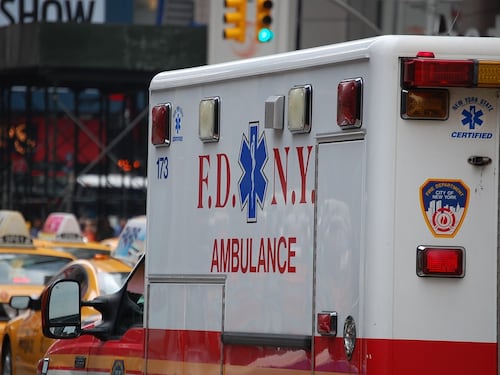 New York, staccano la spina al paziente sbagliato in ospedale