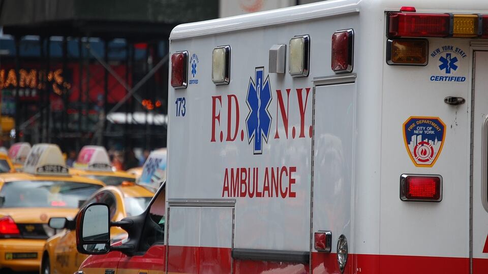 New York, staccano la spina al paziente sbagliato in ospedale