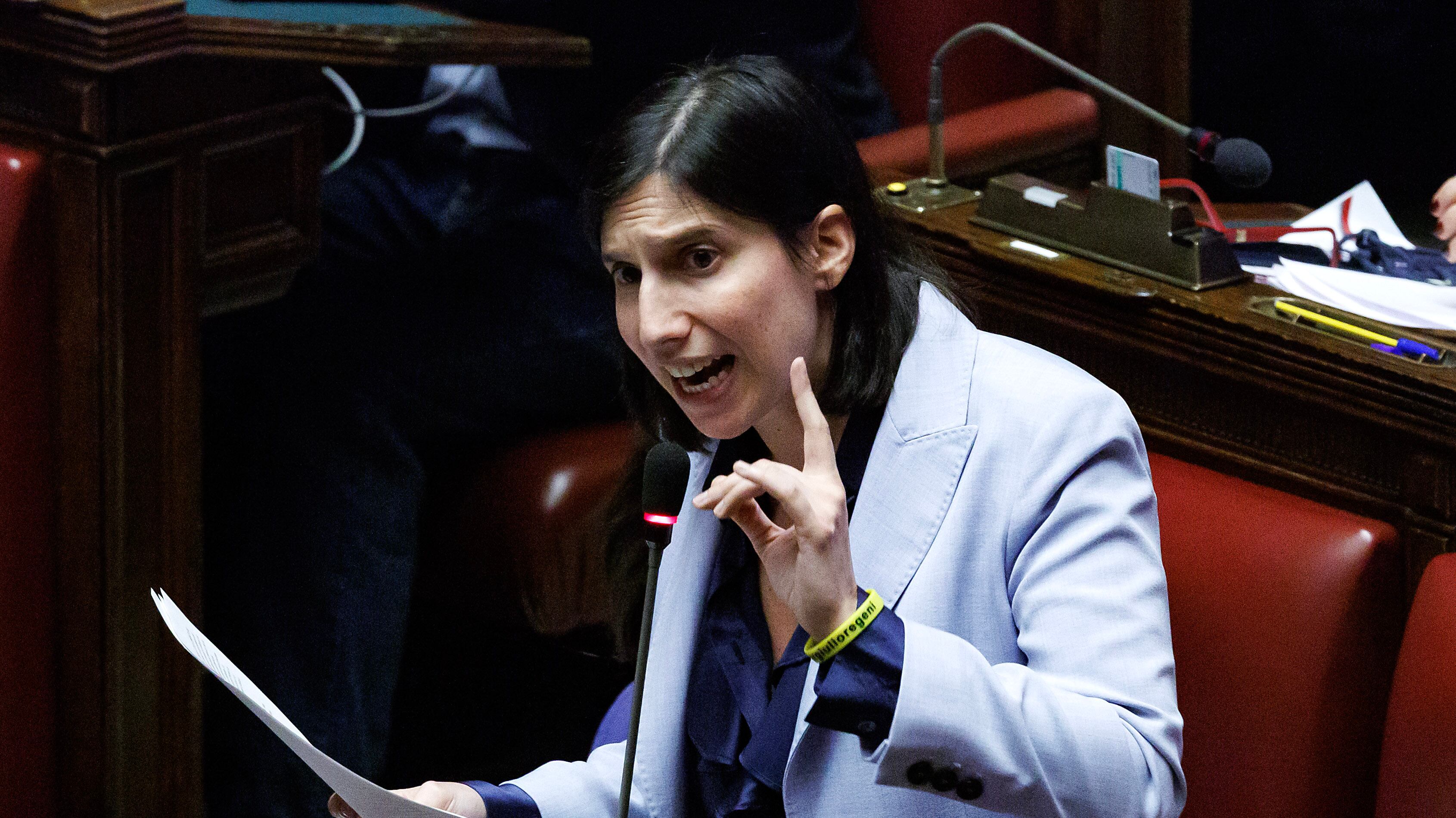 La settimana nera di Elly Schlein