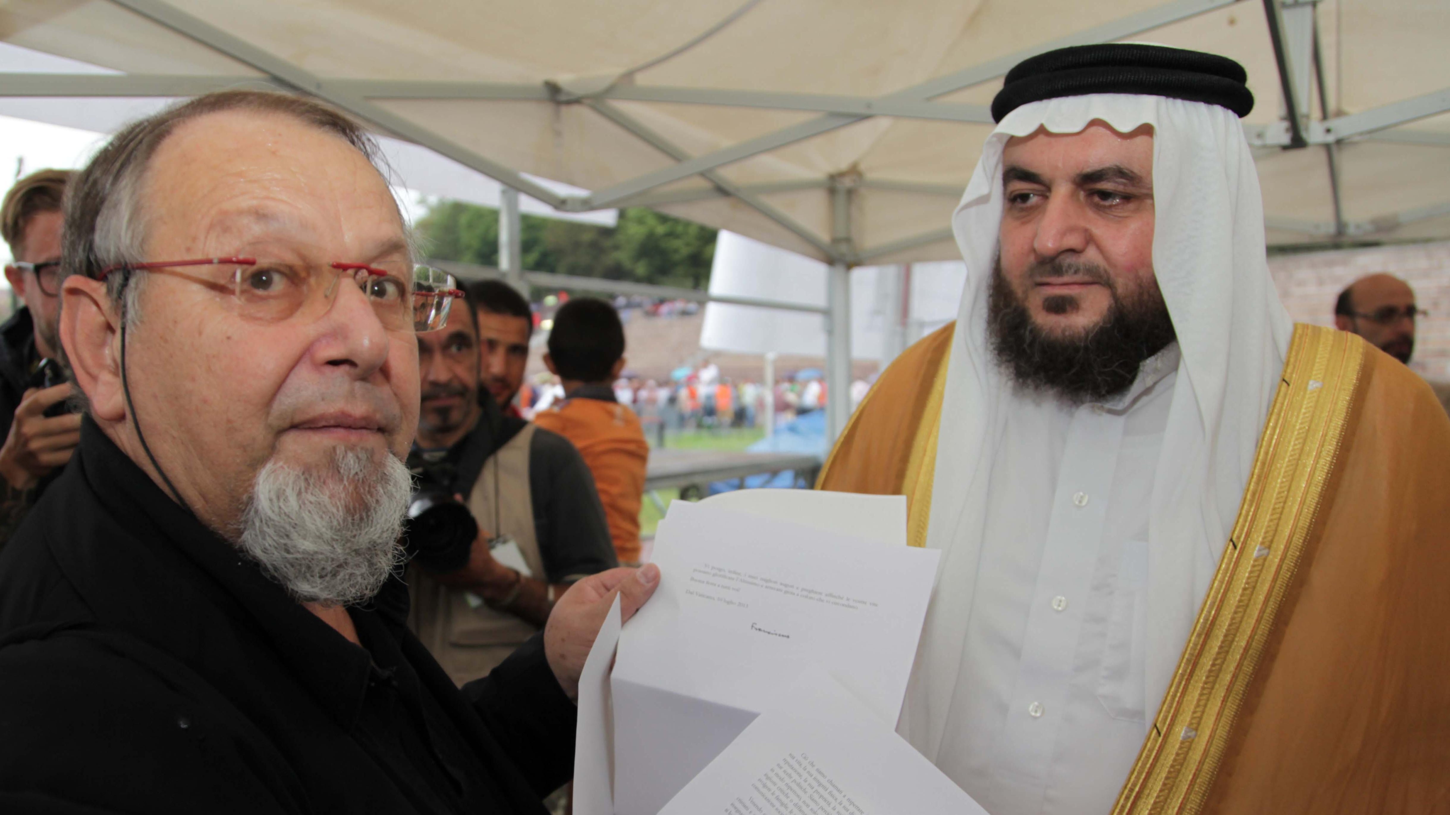 L'imam straparla, il sindaco è muto