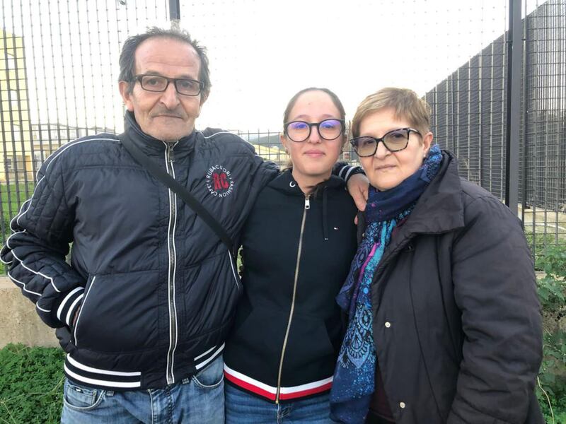 Zuncheddu torna libero dopo 33 anni di carcere, l'intero paese ad accoglierlo: le immagini 4