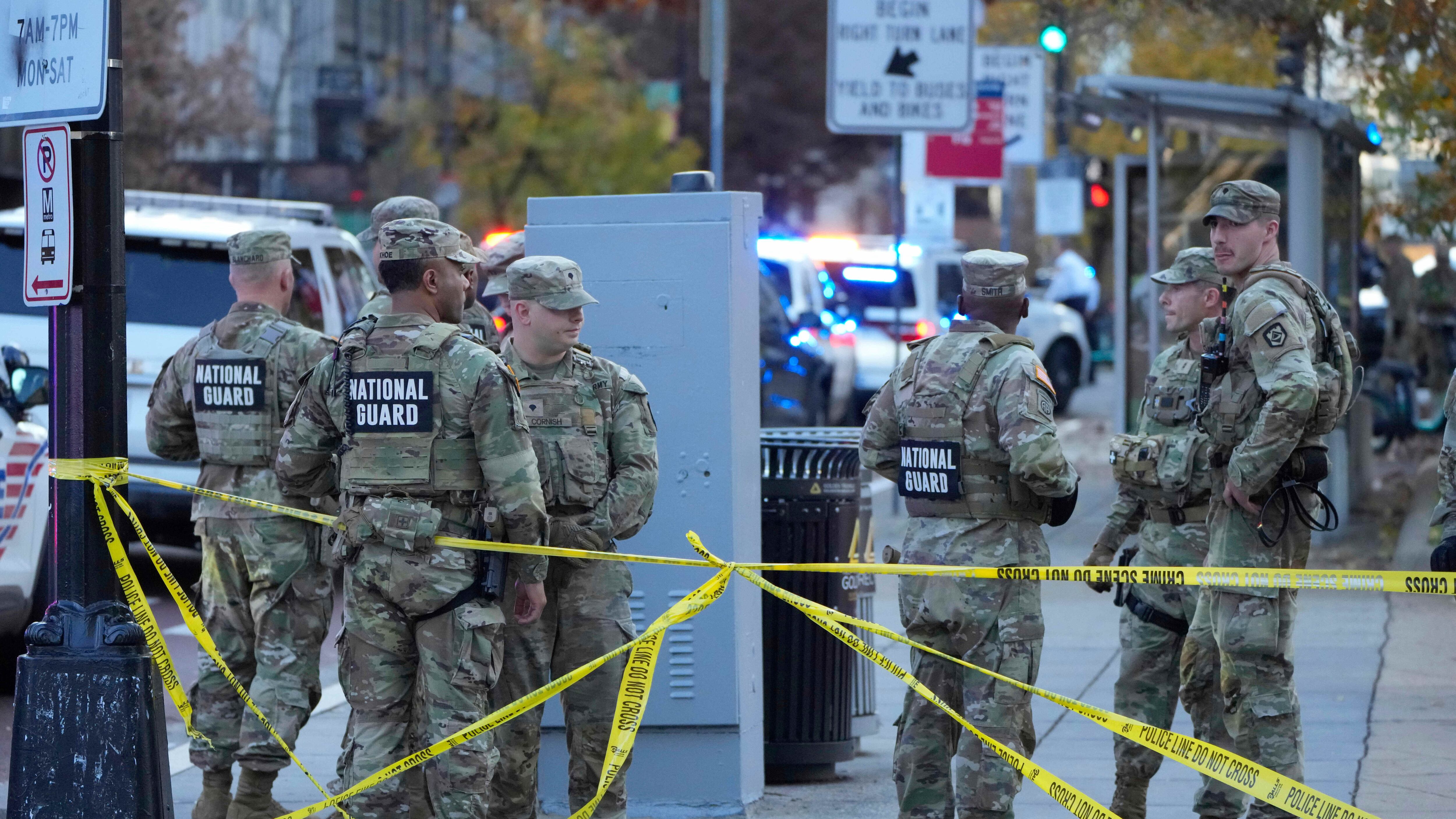 Paura a Washington, spara a due militari. La rabbia di Trump: "Animale, pagherà"