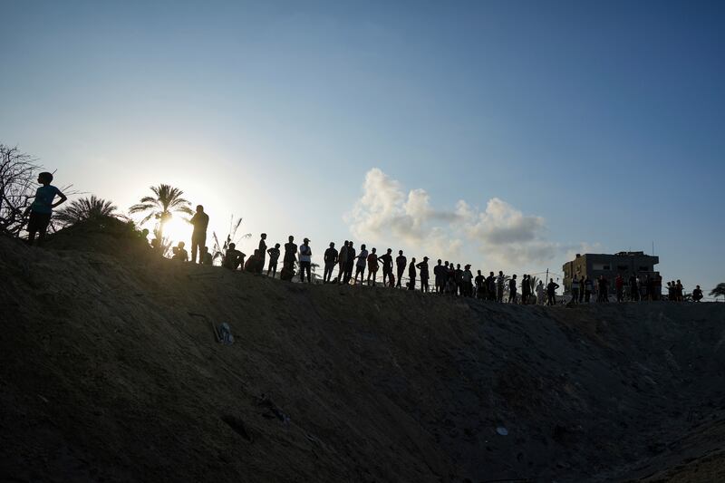 Attacco di Israele su Khan Younis: le immagini della distruzione 3