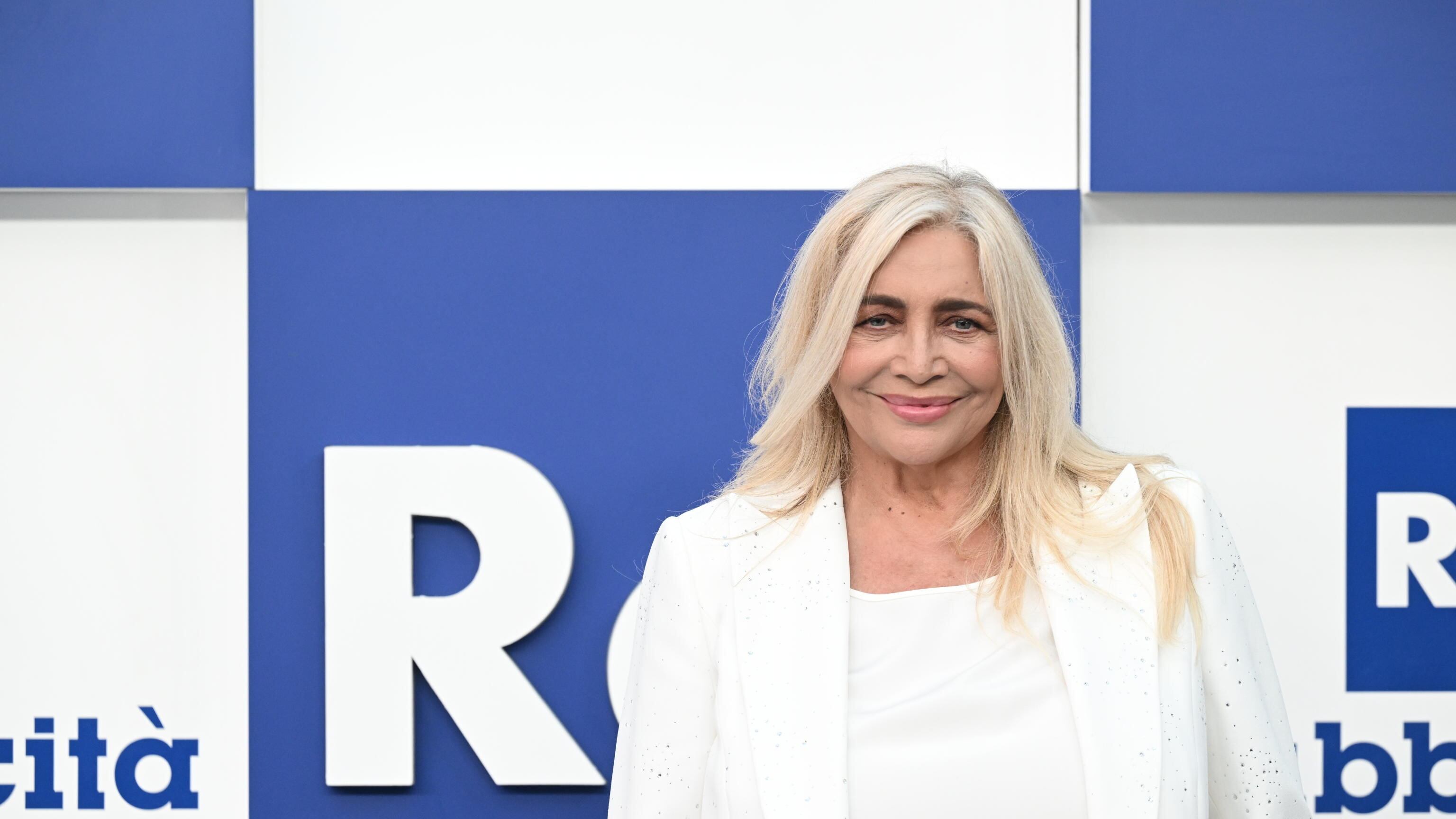 "Ormai mi devono abbattere...". Mara Venier scherza sul ritorno a Domenica In
