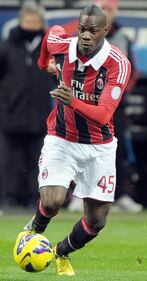 Esordio con dopietta per Balotelli 4