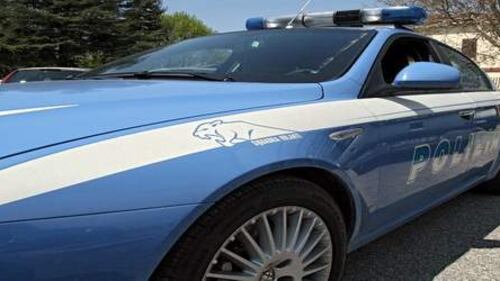 Lite tra coniugi in casa: donna ferita con tagli e denti rotti