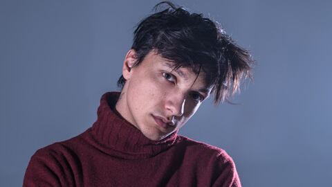 Ultimo con "Fateme cantà" tra autocritica post Sanremo e sincerità