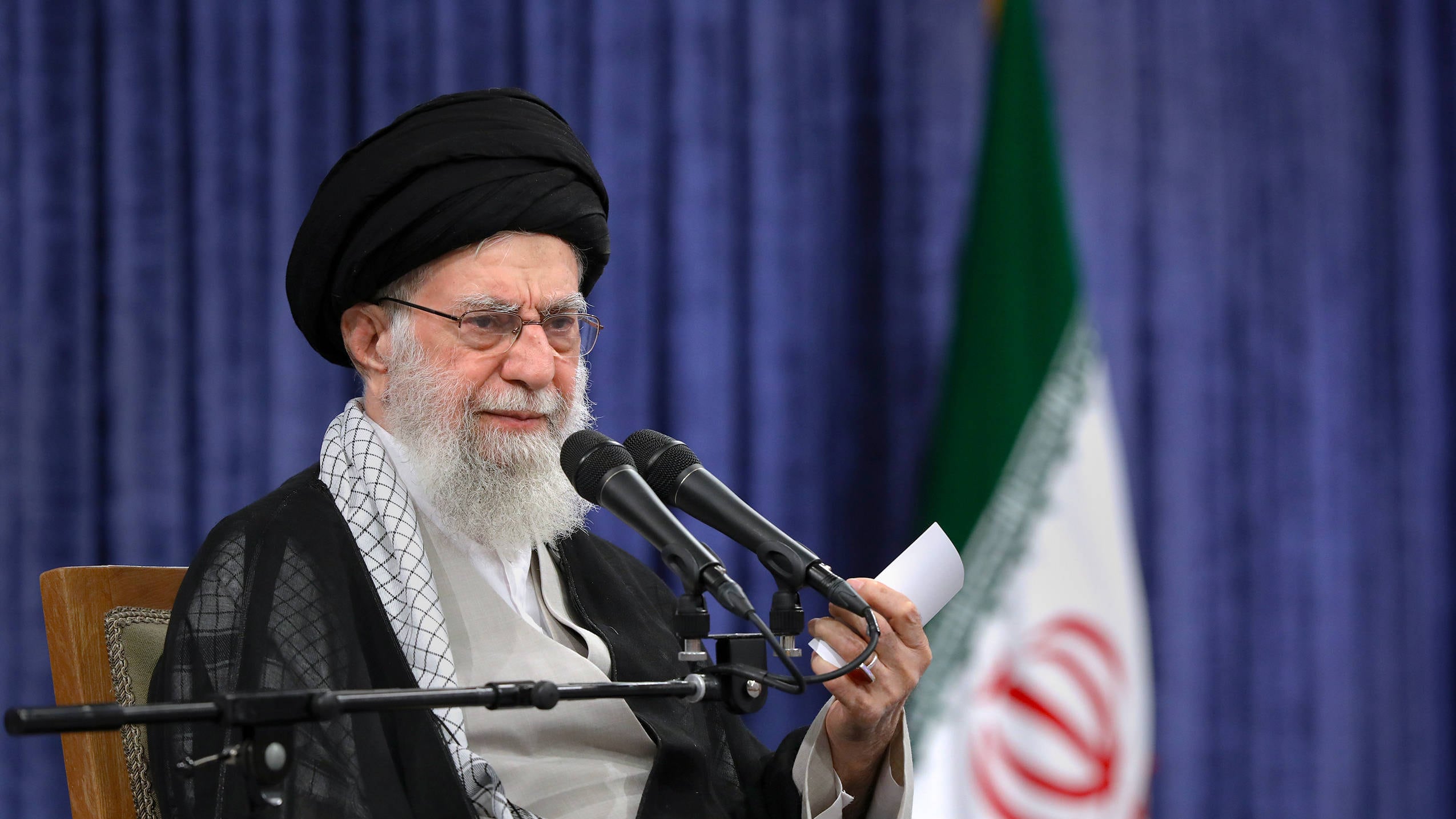 Iran, Khamenei prepara la successione. Chi sono i tre "eredi" in caso di morte
