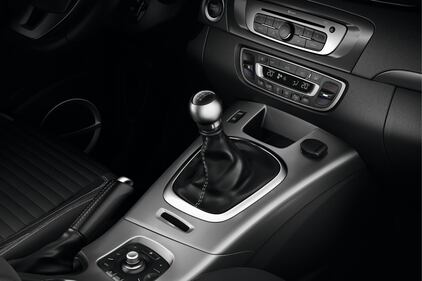 Renault Scenic XMOD Cross 16