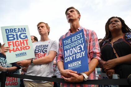a candidata Elizabeth Warren in campagna elettorale per le Elezioni del 2020 9