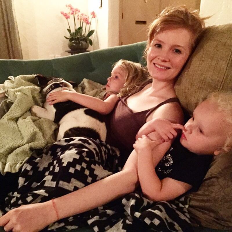 James e Kimberly Van Der Beek: foto di famiglia in attesa del quarto figlio 15