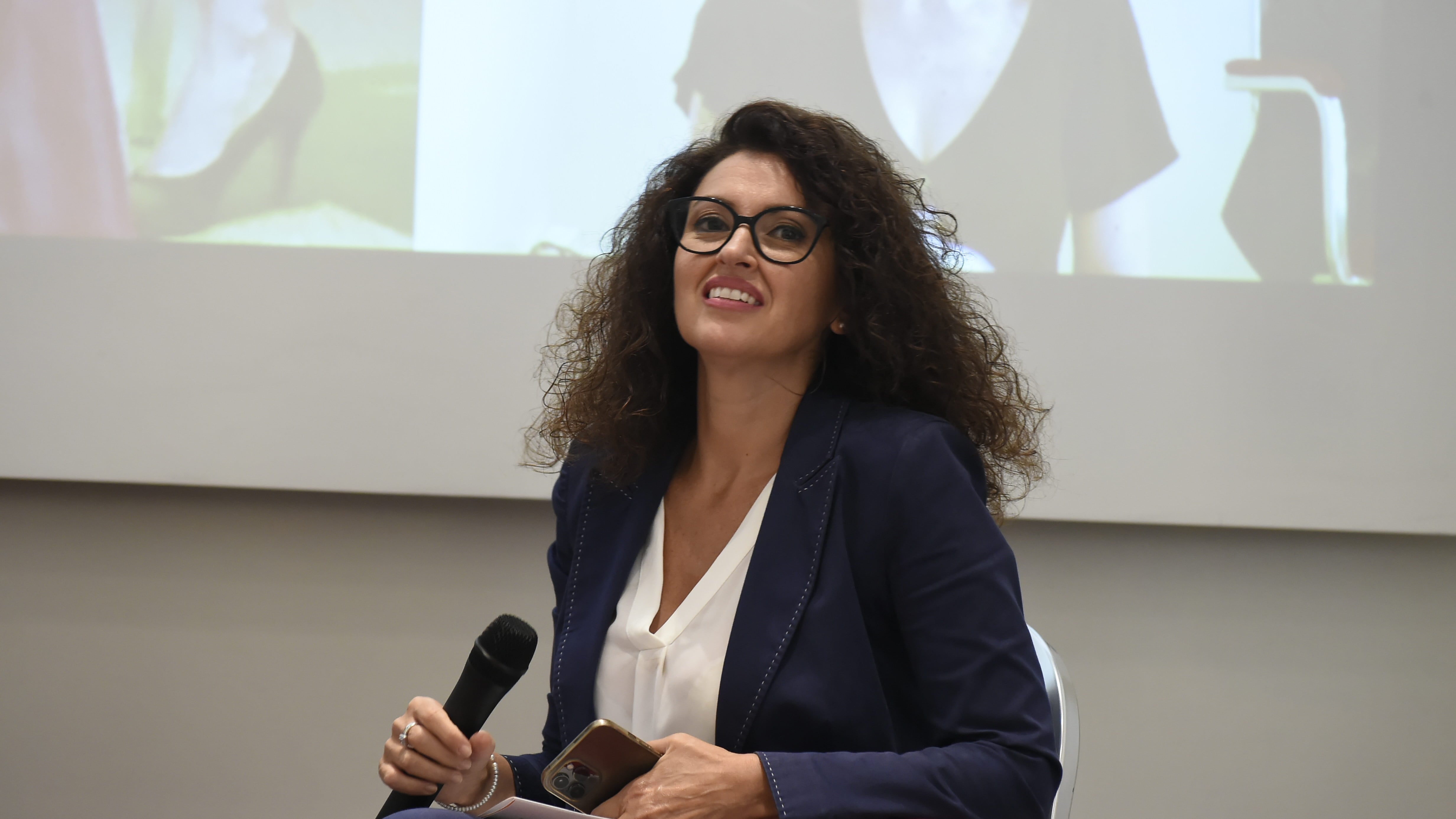 "Ue fuori dalla realtà. Sostituiremo il reddito di cittadinanza"