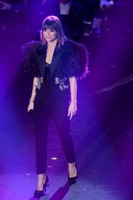 Sanremo 2019: l'esibizione di Alessandra Amoroso 3
