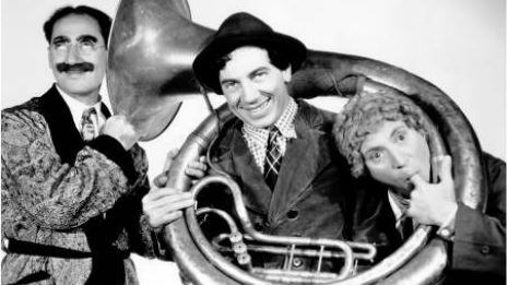 Zitti, parla Harpo Marx Le comiche avventure del più muto tra i comici