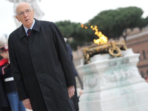 Napolitano ordina gli appunti e pensa a un esecutivo di scopo