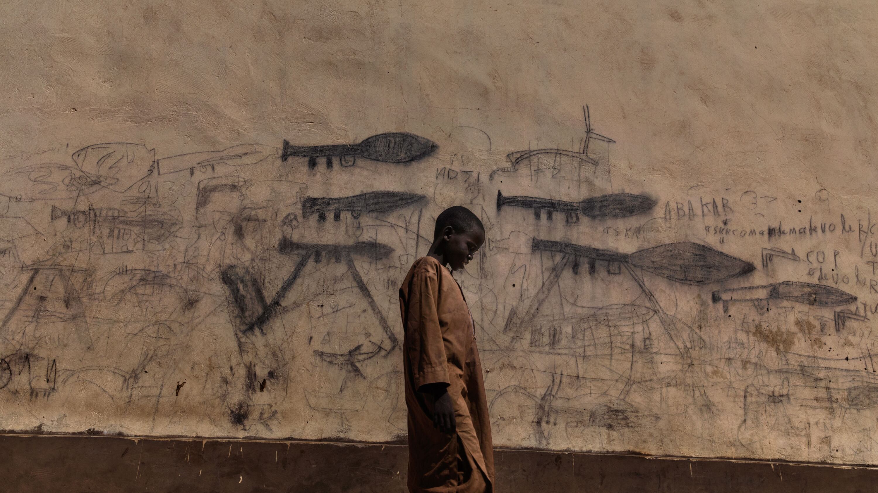 Resilient, la mostra di Gualazzini che svela l'Africa che preferiamo ignorare