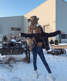 Emily Ratajkowski, topless malizioso su Instagram 10