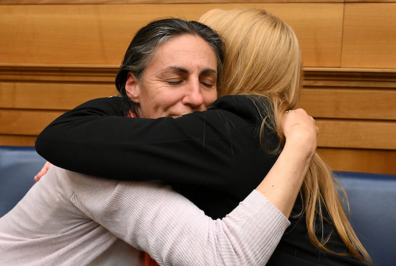 I Trevallion a Montecitorio mostrano la lettera della figlia più grande - FOTO 9