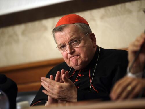 Faccia a faccia tra Bergoglio e Burke, il cardinale "sfrattato" autore dei Dubia