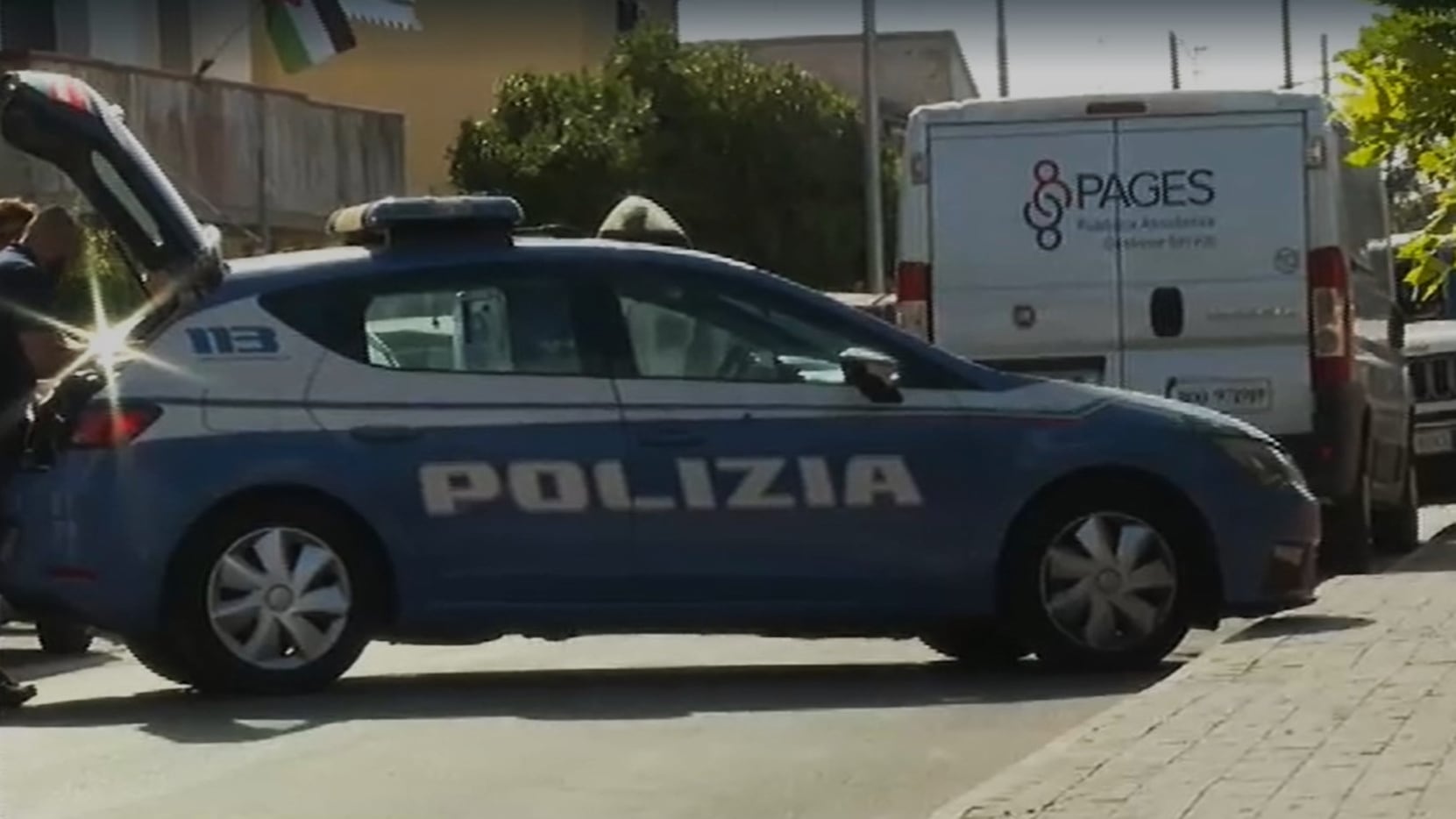 Omicidio-suicidio a Pisa, guardia giurata uccide la compagna, chiama i carabinieri, poi si toglie la vita