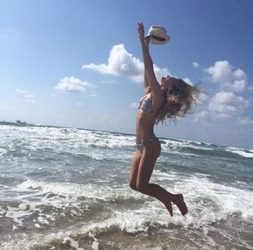 Bar Refaeli, finalmente la pancia 3