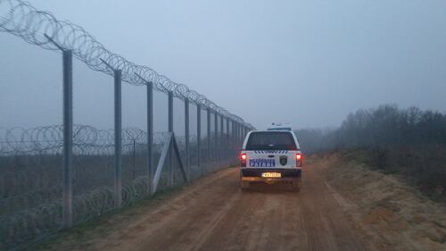 L'Ungheria ferma i migranti, ma non piace a Bruxelles 4