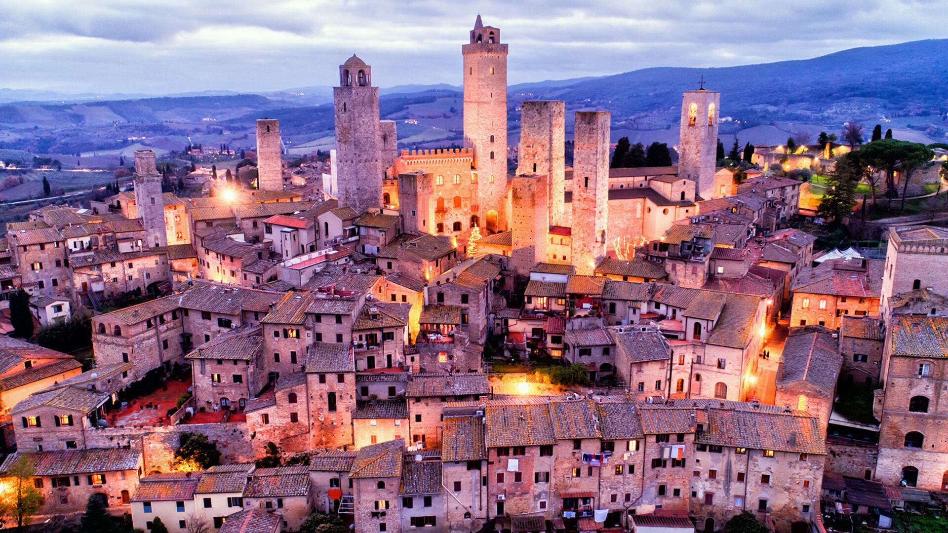 Turismo, Centinaio inaugura la Bit e lancia il "Brand Italia"
