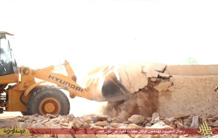Libia, l'Isis distrugge un santuario sufi 5
