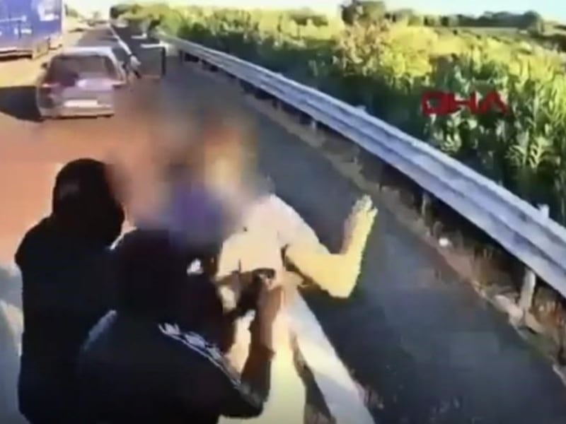Il commando armato assalta un tir pieno... di cacao. Il valore monstre della merce