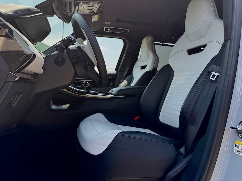 Range Rover Sport SV: guarda le foto 11