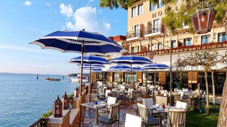 I colossi della moda adesso si comprano i nostri hotel di lusso